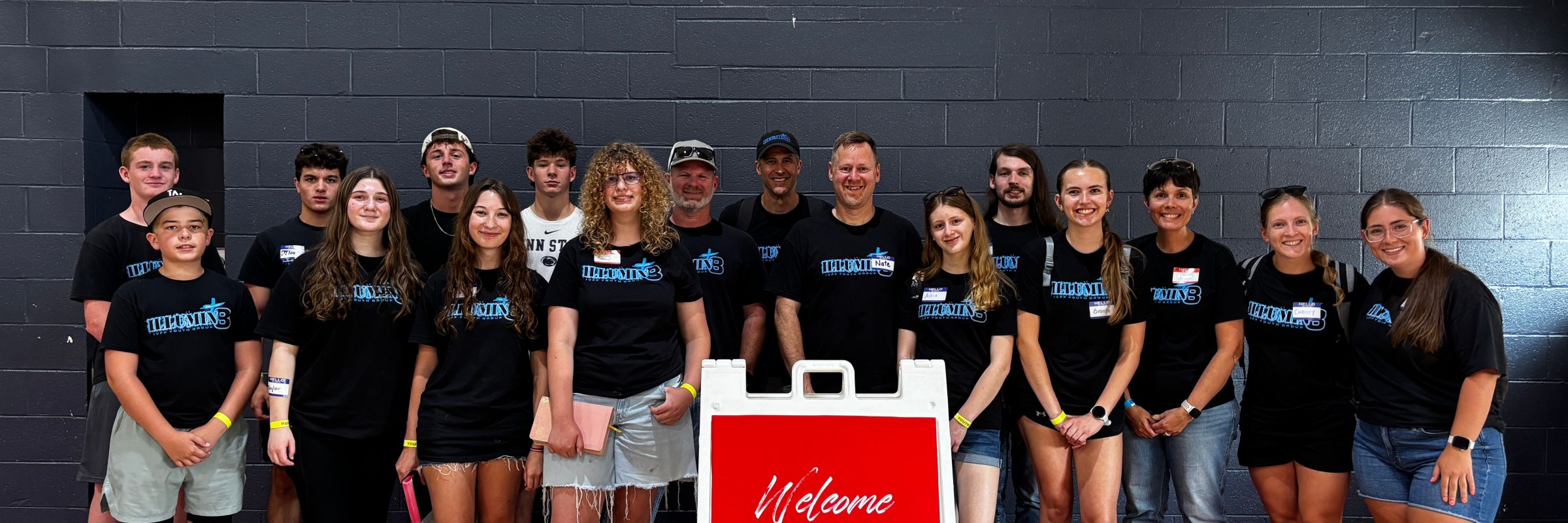 The Illumin8 youth group in matching shirts on their mission week